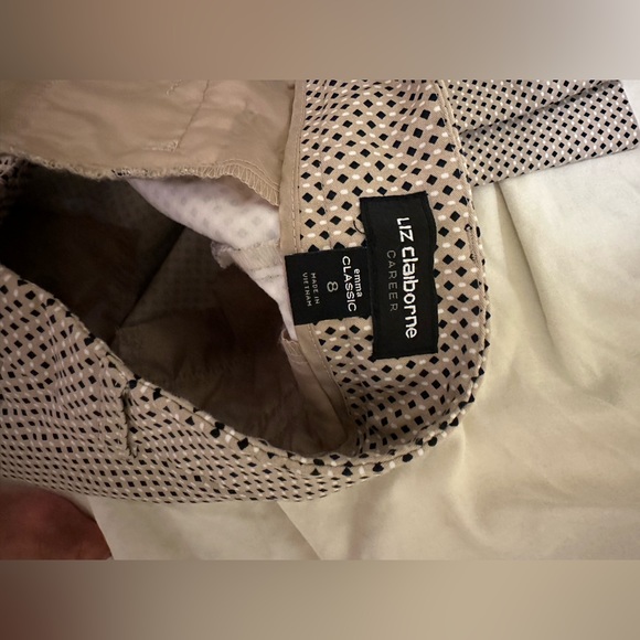 Liz Claiborne Career Emma Classic Ankle pants • Size 8 - Picture 4 of 4